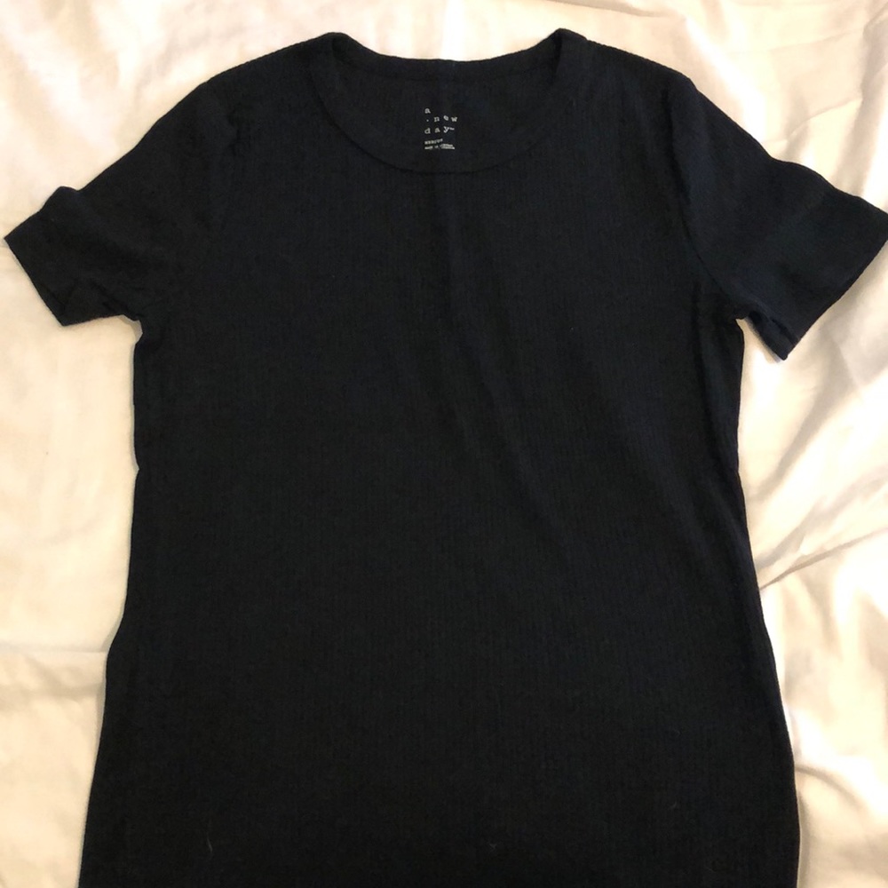 A New Day Black Ribbed T-Shirt, size M
